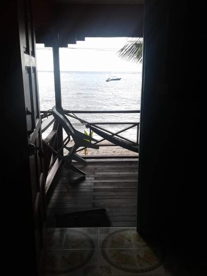Ella'S Place Salang Tioman Kampong Ayer Batang Ngoại thất bức ảnh