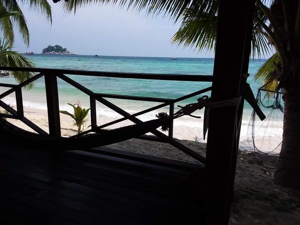 Ella'S Place Salang Tioman Kampong Ayer Batang Phòng bức ảnh