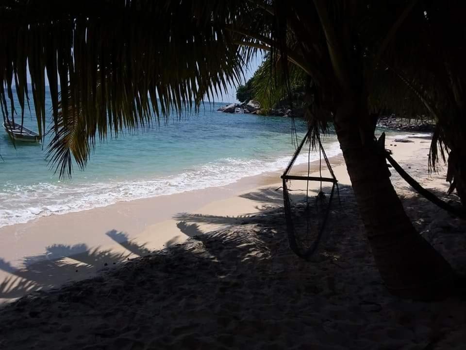 Ella'S Place Salang Tioman Kampong Ayer Batang Ngoại thất bức ảnh