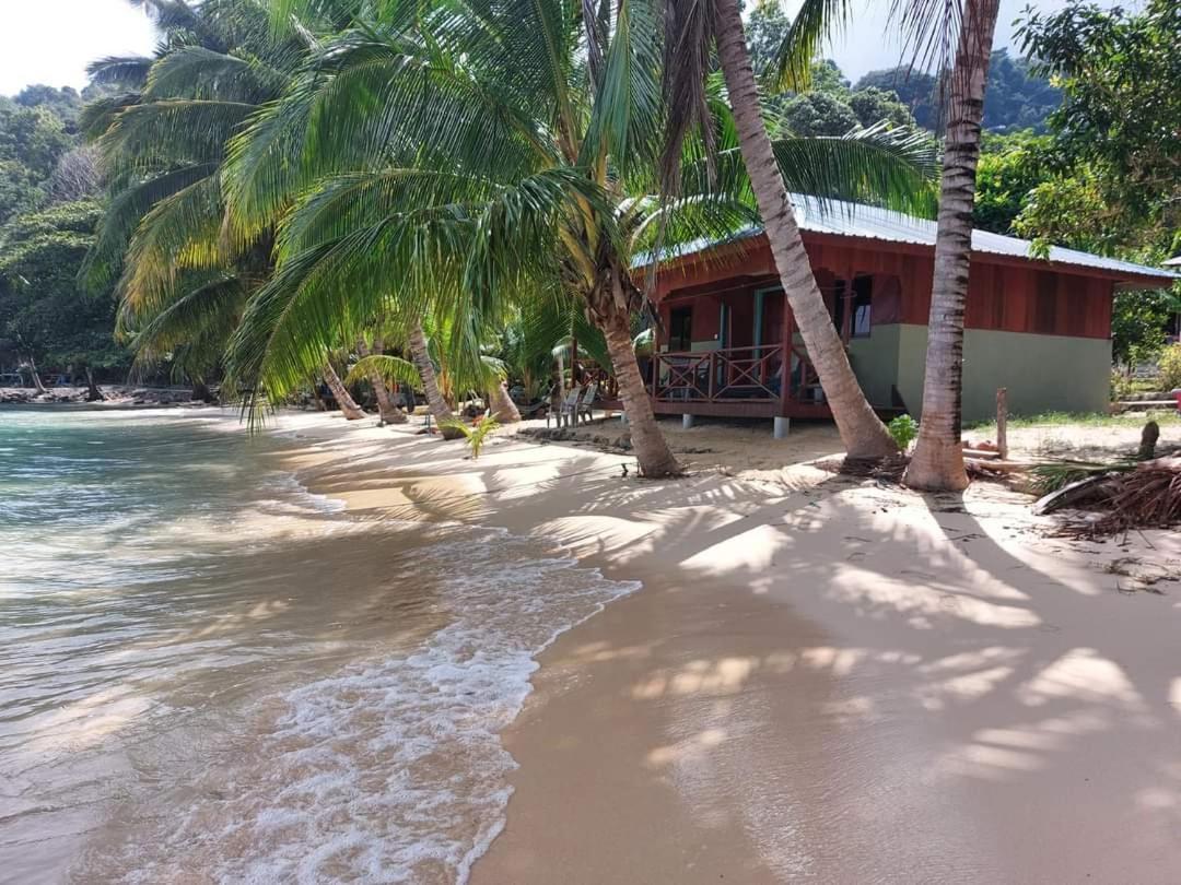 Ella'S Place Salang Tioman Kampong Ayer Batang Ngoại thất bức ảnh